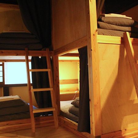 Hostel & Tatami Bar Uchikobare -内子晴れ- Ngoại thất bức ảnh