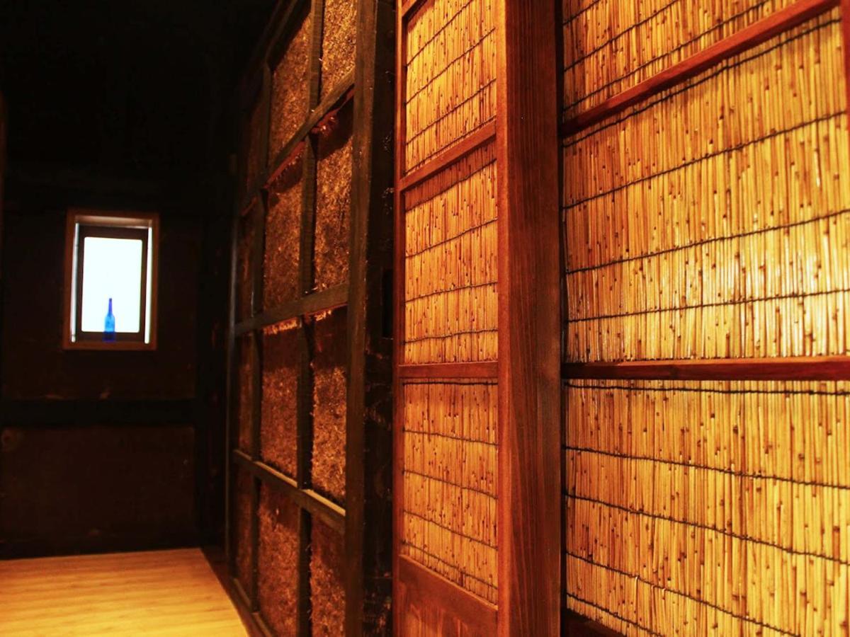 Hostel & Tatami Bar Uchikobare -内子晴れ- Ngoại thất bức ảnh