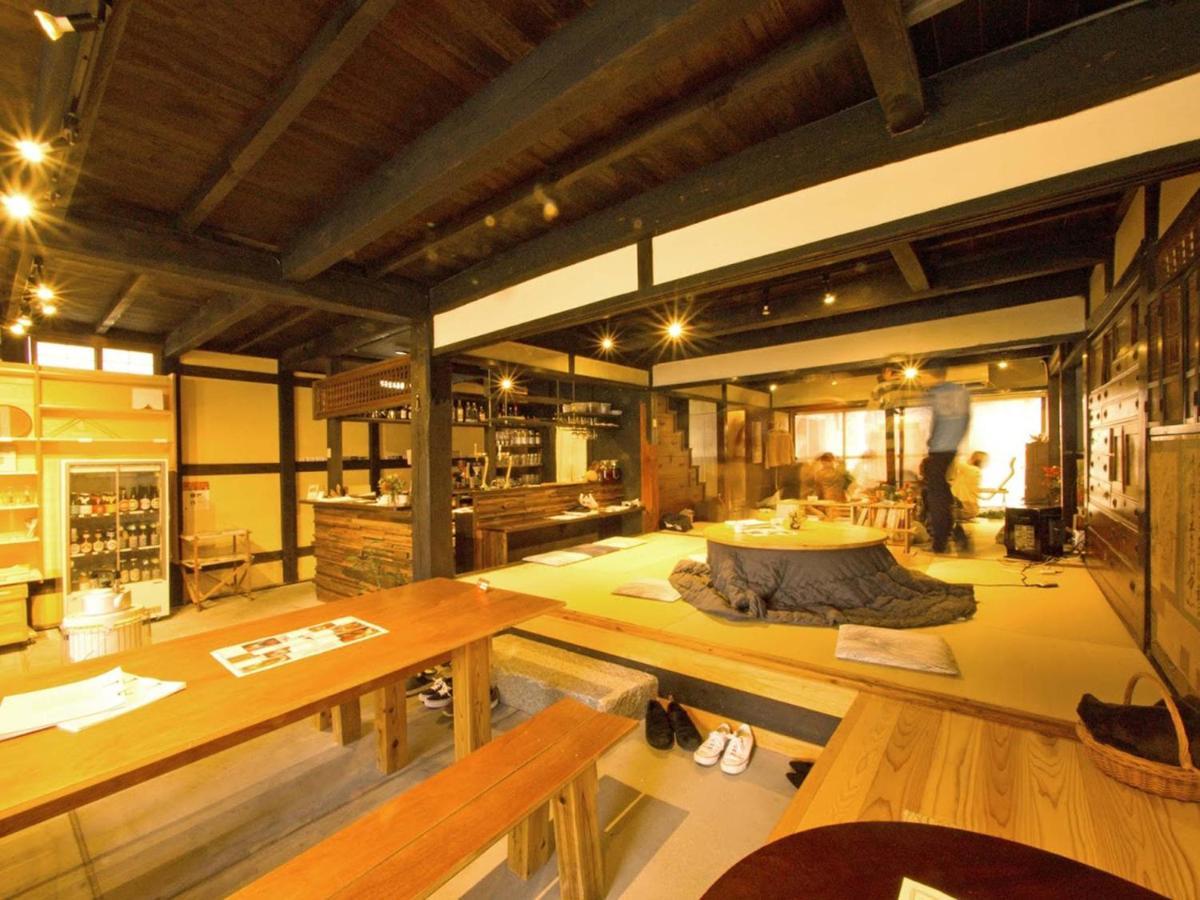 Hostel & Tatami Bar Uchikobare -内子晴れ- Ngoại thất bức ảnh