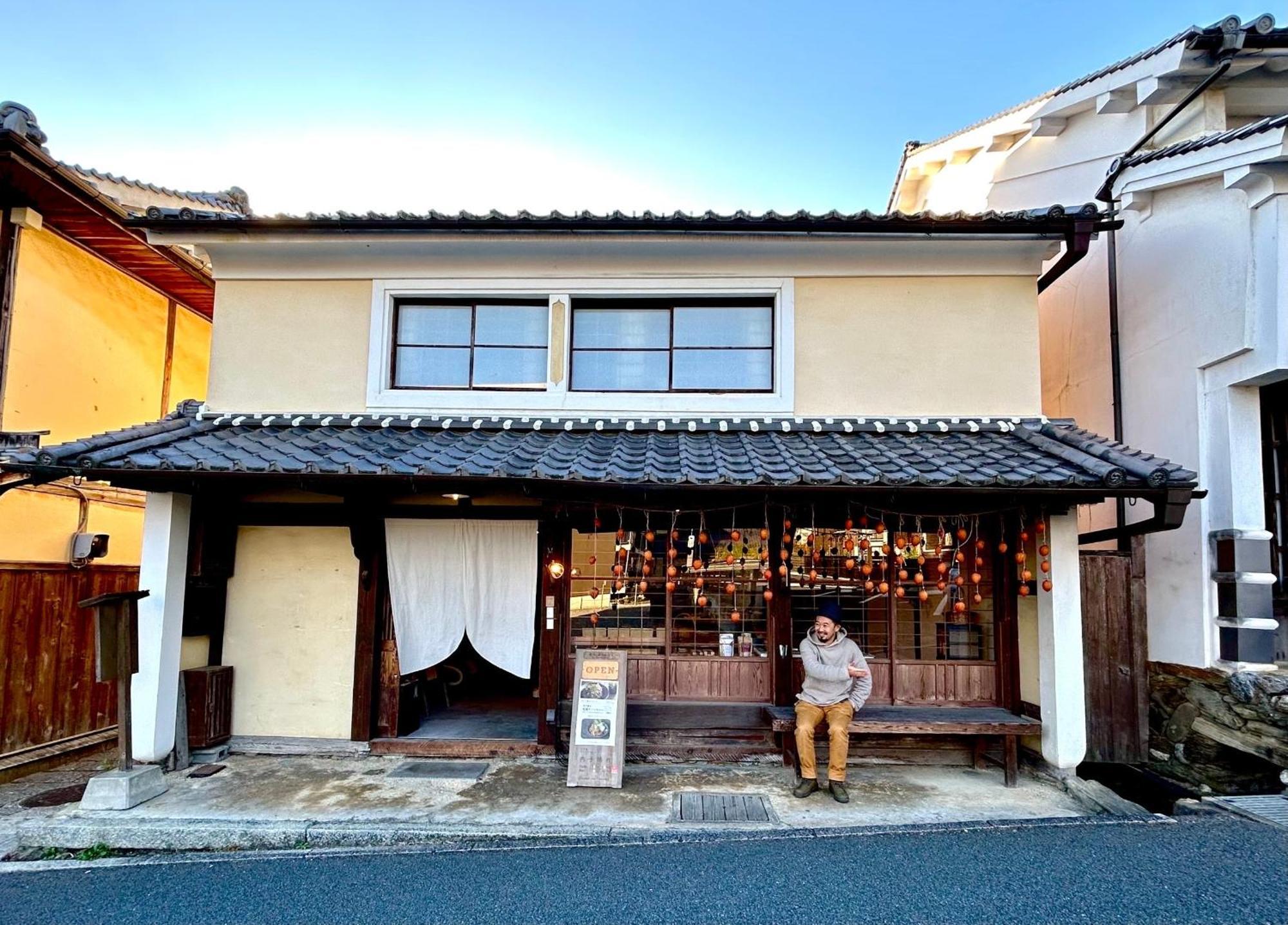 Hostel & Tatami Bar Uchikobare -内子晴れ- Ngoại thất bức ảnh