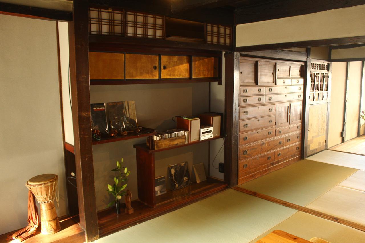 Hostel & Tatami Bar Uchikobare -内子晴れ- Ngoại thất bức ảnh