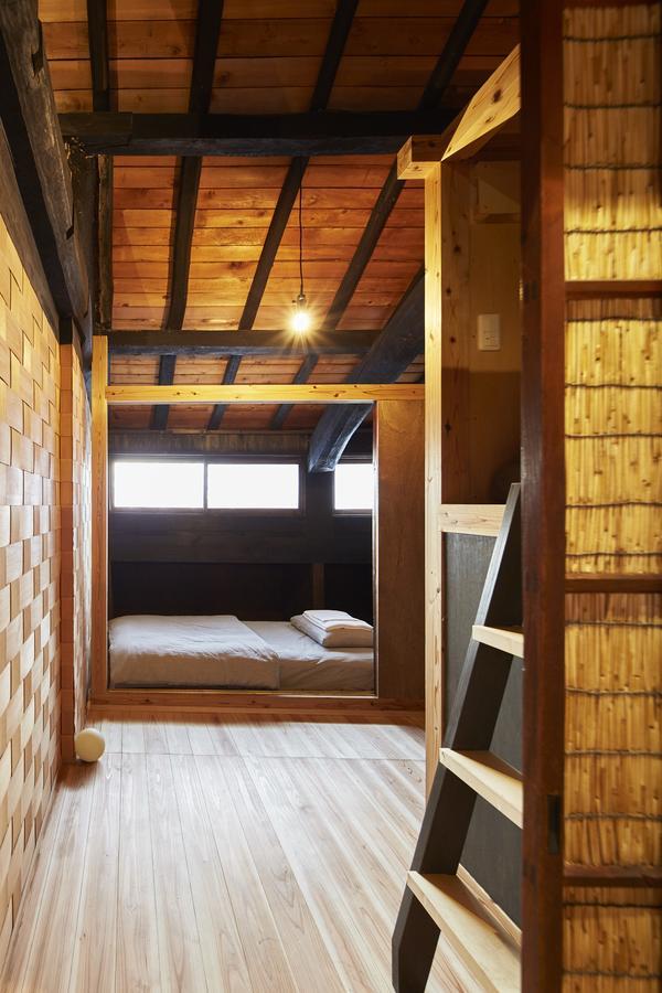 Hostel & Tatami Bar Uchikobare -内子晴れ- Ngoại thất bức ảnh