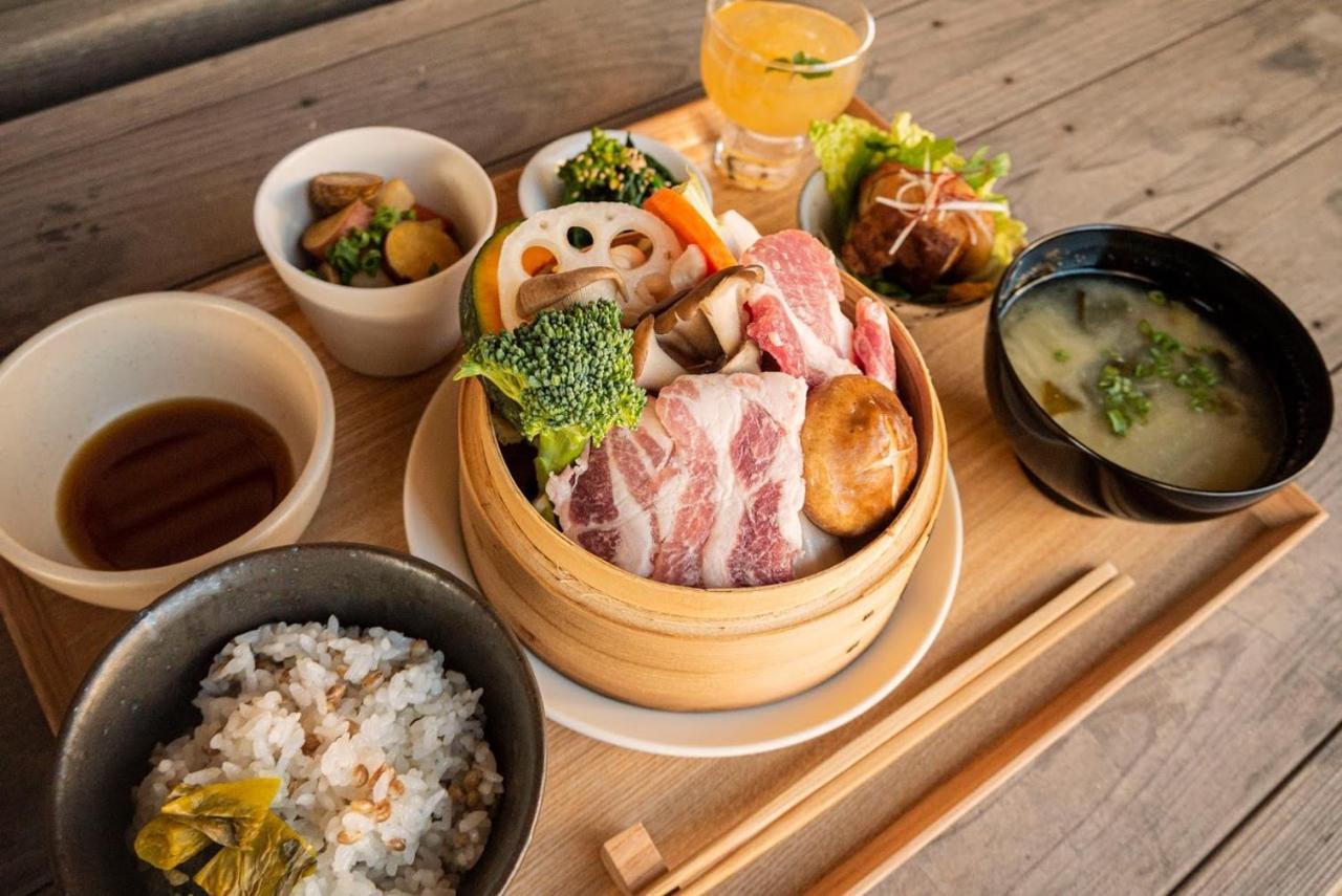 Hostel & Tatami Bar Uchikobare -内子晴れ- Ngoại thất bức ảnh
